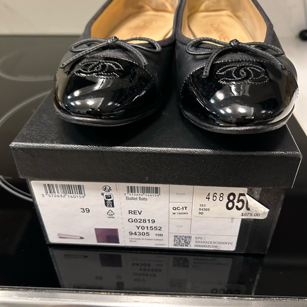 Chic Black Ballet Flats